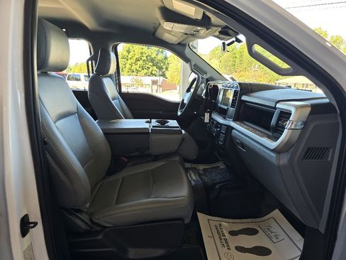 Used 2024 Ford F350 XL w/ XL Chrome Package image 13