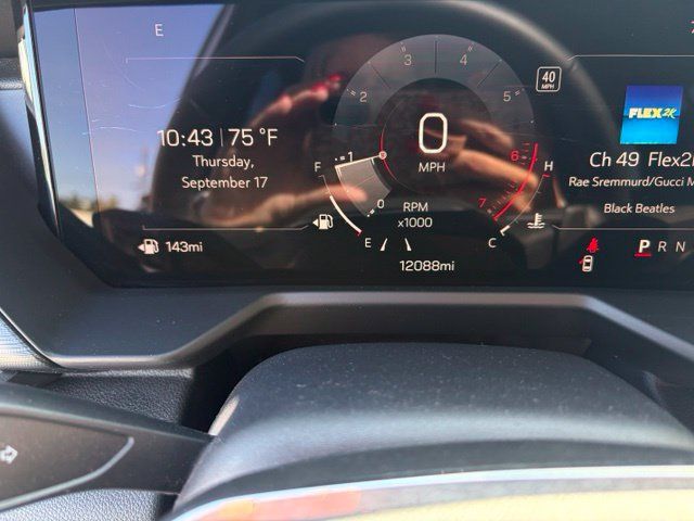 Used 2026 GMC Acadia Elevation w/ Elevation Premium Package FWD image 8