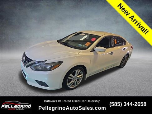 Used 2017 Nissan Altima 2.5 SR image 1