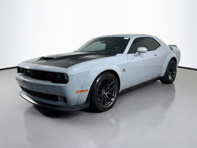 Used 2020 Dodge Challenger R/T Scat Pack RWD image 4