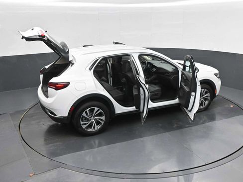 Used 2023 Buick Envision Essence image 37