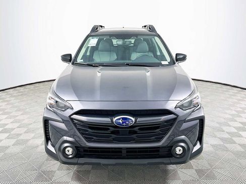 Certified 2025 Subaru Outback Premium AWD/4WD image 2