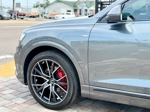 Used 2022 Audi Q8 Prestige w/ Prestige Package AWD/4WD image 11