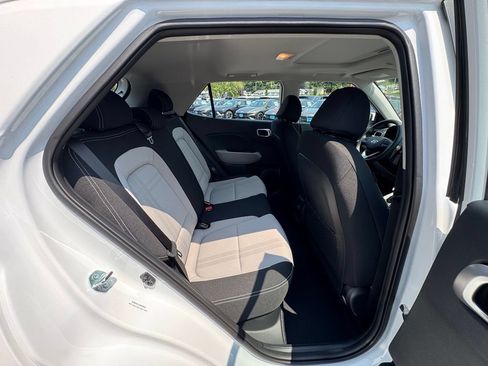 Certified 2026 Hyundai Venue SEL FWD image 22