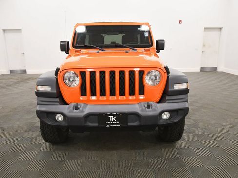 Used 2018 Jeep Wrangler Unlimited Sport S AWD/4WD image 11
