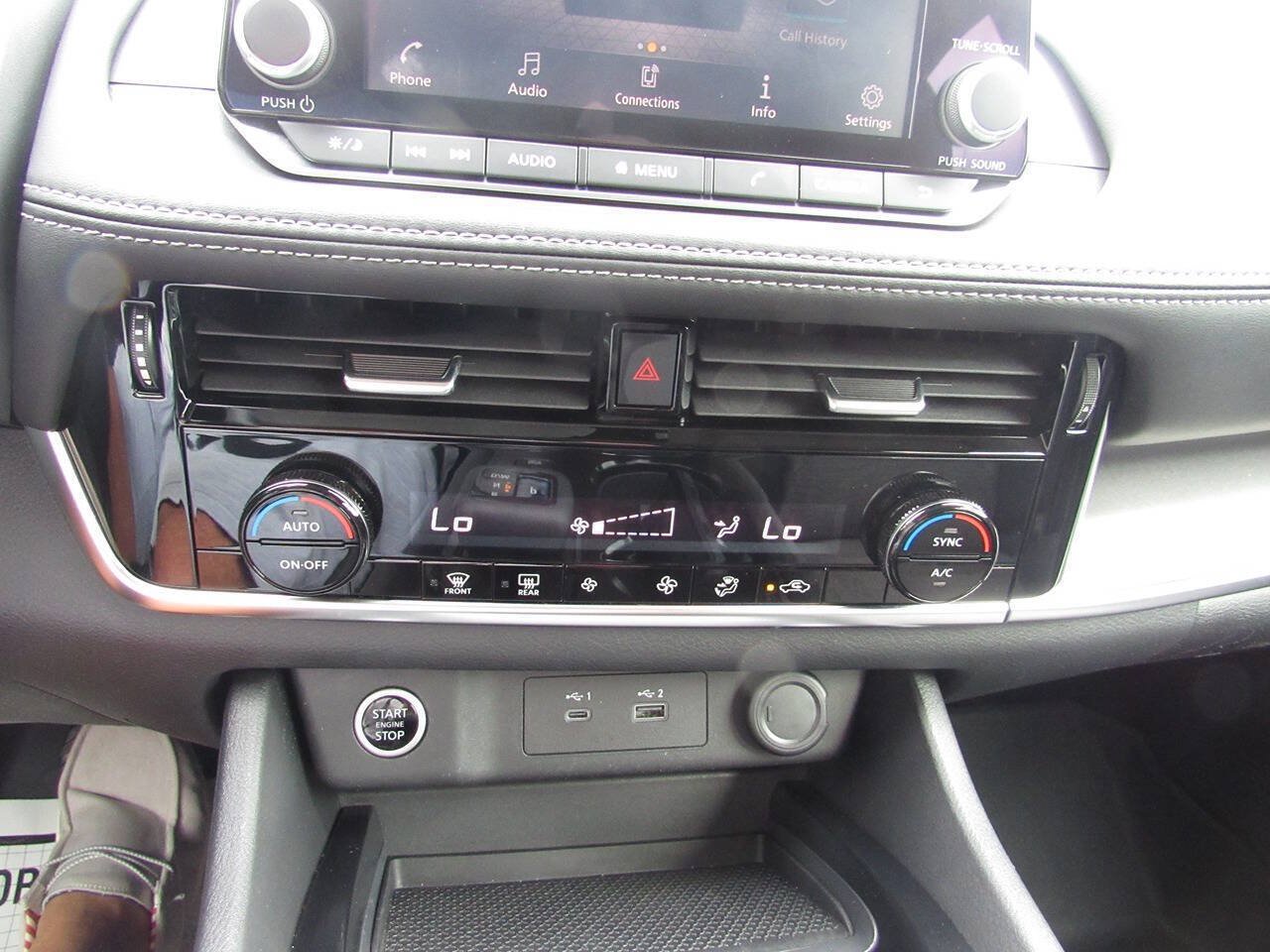 Used 2021 Nissan Rogue SV FWD image 31