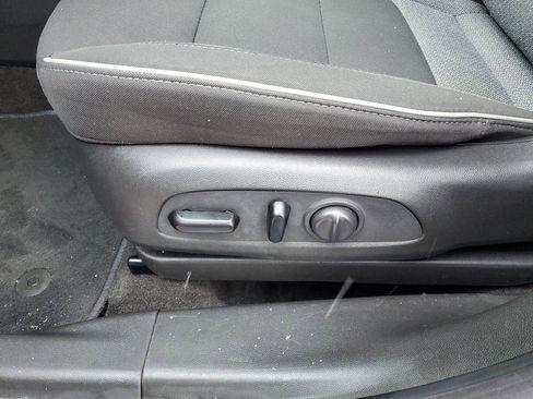 Used 2022 Chevrolet TrailBlazer LT w/ Driver Confidence Package image 6