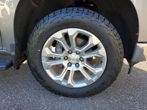 Used 2024 Chevrolet Silverado 1500 LTZ w/ Technology Package AWD/4WD image 5