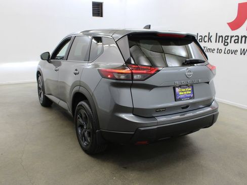 New 2026 Nissan Rogue SV FWD image 3