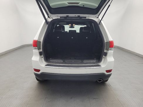 Used 2018 Jeep Grand Cherokee Limited RWD image 29