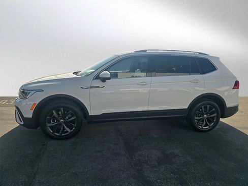 Used 2022 Volkswagen Tiguan SE image 6