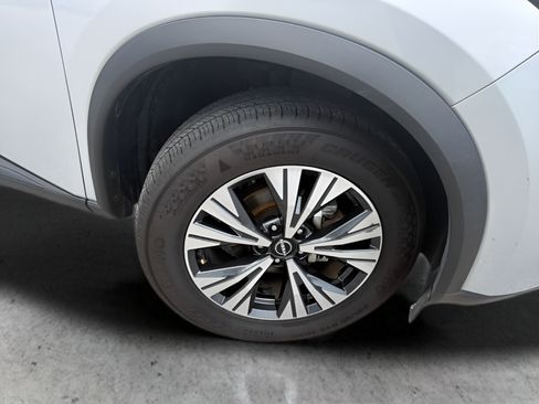 Used 2023 Nissan Rogue SV FWD image 49