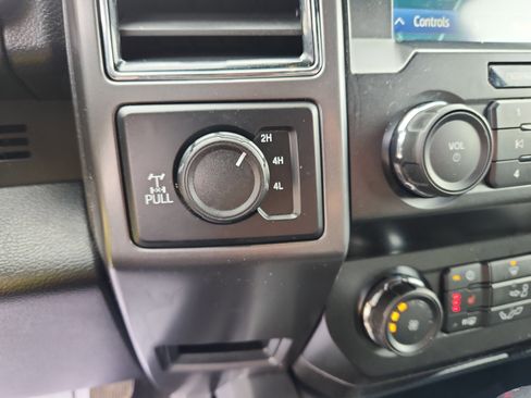 Used 2020 Ford F150 XLT w/ Equipment Group 302A Luxury image 32