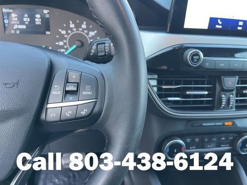 Used 2022 Ford Escape SE w/ SE Sport Appearance Package FWD image 19