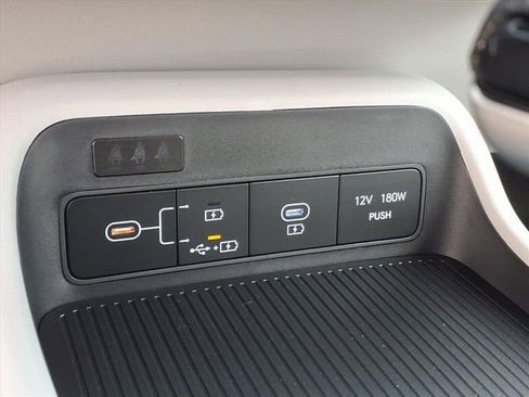 New 2026 Hyundai Kona SE image 8