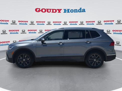 Used 2024 Volkswagen Tiguan SE AWD/4WD image 5