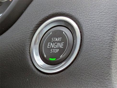 Used 2019 Cadillac XT4 Sport w/ Driver Awareness Package image 33