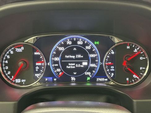 Used 2022 GMC Acadia AT4 w/ Technology Package image 11