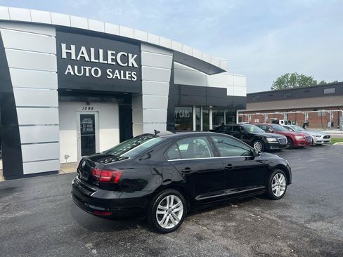 Used 2017 Volkswagen Jetta SEL FWD image 7
