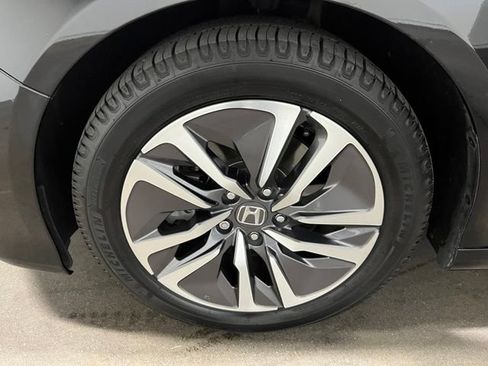Used 2019 Honda Accord Touring image 28