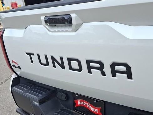 Used 2024 Toyota Tundra Limited AWD/4WD image 31