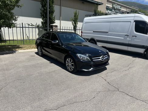 Used 2015 Mercedes-Benz C 300 4MATIC Sedan image 2