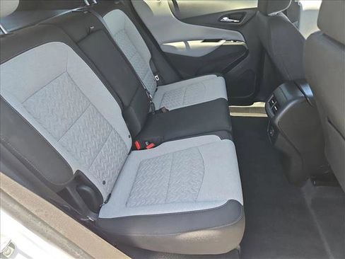 Used 2022 Chevrolet Equinox LT FWD image 25