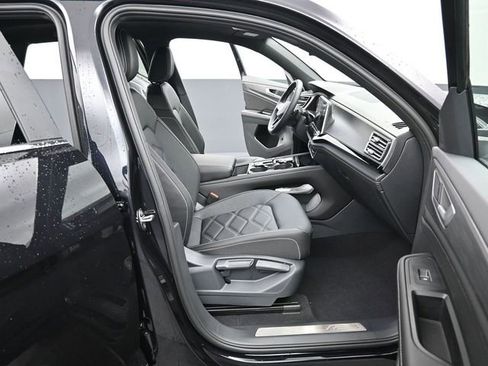 New 2026 Volkswagen Atlas Cross Sport SE AWD/4WD image 14