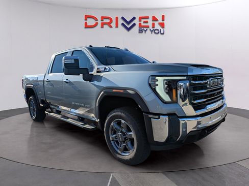 New 2026 GMC Sierra 2500 SLT w/ SLT Premium Package image 3