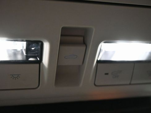 Used 2024 MAZDA CX-90 3.3 Turbo w/ Premium Package image 30