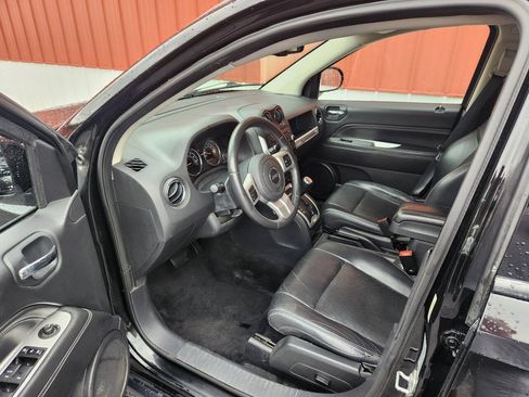Used 2015 Jeep Compass High Altitude AWD/4WD image 12