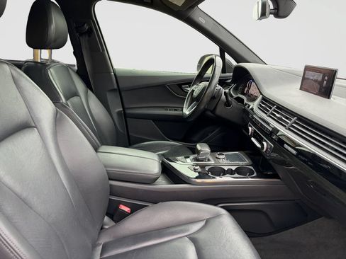 Used 2018 Audi Q7 3.0T Prestige w/ Prestige Package AWD/4WD image 15