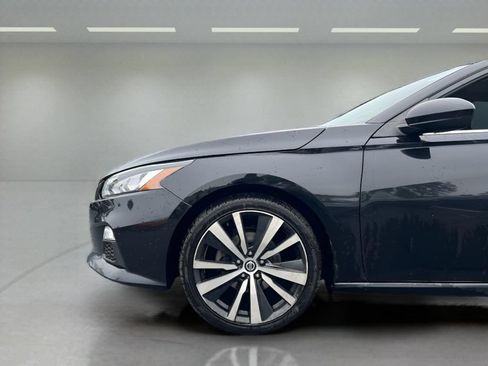 Used 2020 Nissan Altima 2.5 SR FWD image 27