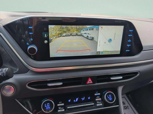 Used 2022 Hyundai Sonata SEL Plus w/ Preferred Accessory Package FWD image 18