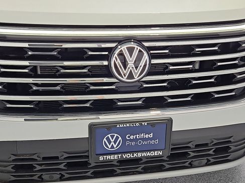Certified 2024 Volkswagen Atlas SEL AWD/4WD image 10