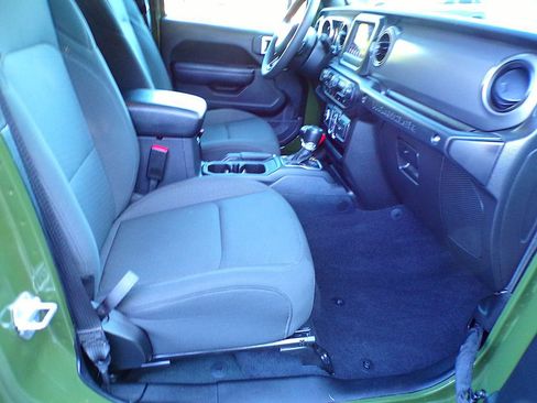 Used 2023 Jeep Wrangler Unlimited Sport AWD/4WD image 6