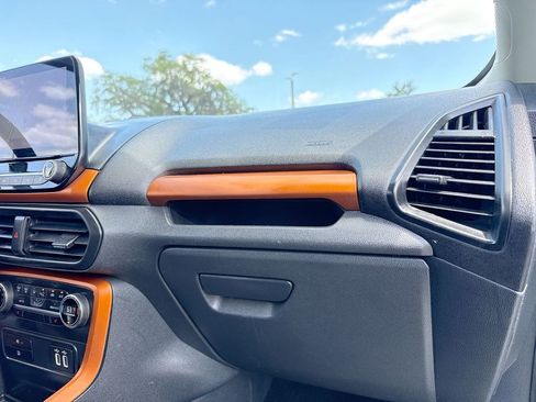 Used 2021 Ford EcoSport SE w/ SE Convenience Package image 22