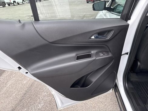 Used 2018 Chevrolet Equinox LT image 15