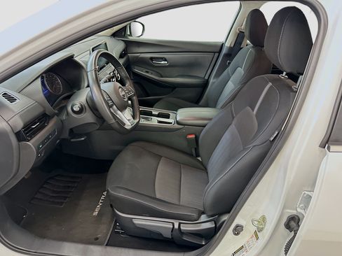 Used 2025 Nissan Sentra SV w/ All-Weather Package FWD image 13