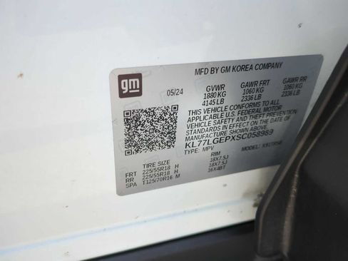 Used 2025 Chevrolet Trax RS w/ Driver Confidence Package FWD image 31