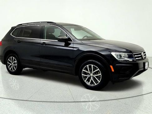 Used 2019 Volkswagen Tiguan SE AWD/4WD image 3