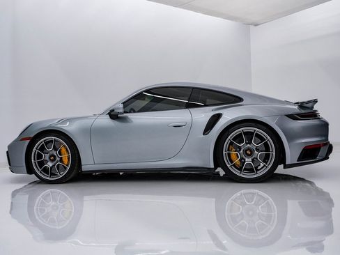 Certified 2021 Porsche 911 Turbo S image 2