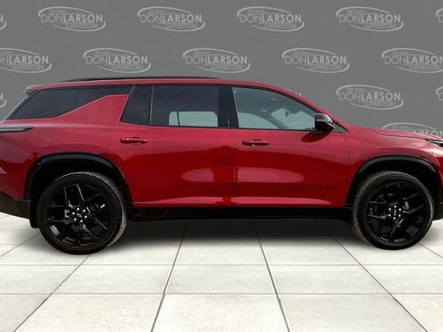 New 2025 Chevrolet Traverse RS w/ LPO, Floor Liner Package image 5