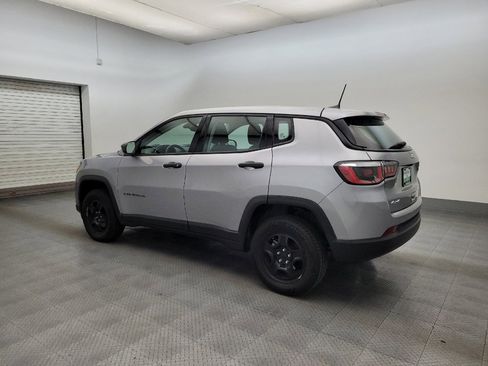 Used 2020 Jeep Compass Sport AWD/4WD image 3