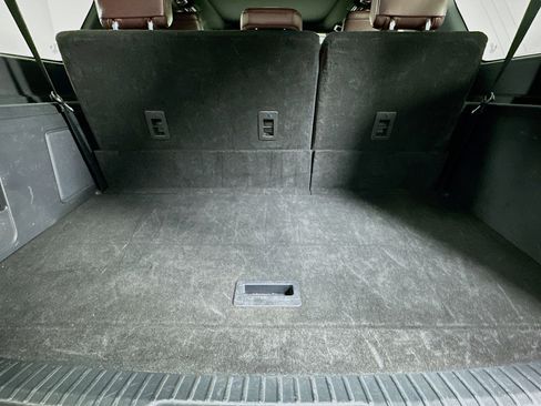 Used 2024 Ford Expedition Max Limited image 31