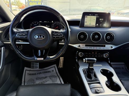 Used 2019 Kia Stinger GT1 image 14
