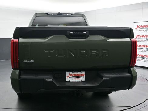 Used 2023 Toyota Tundra SR5 w/ SR5 Convenience Package AWD/4WD image 7