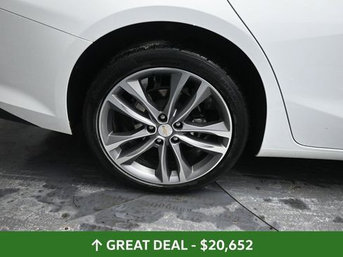 Used 2024 Chevrolet Malibu LT image 19