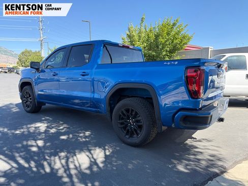 Used 2022 GMC Sierra 1500 Elevation AWD/4WD image 2