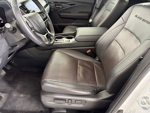 Used 2024 Honda Ridgeline Black Edition image 8
